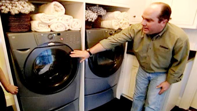 Richard Trethewey at a laundry show room