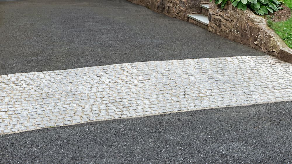 cobblestone driveway apron
