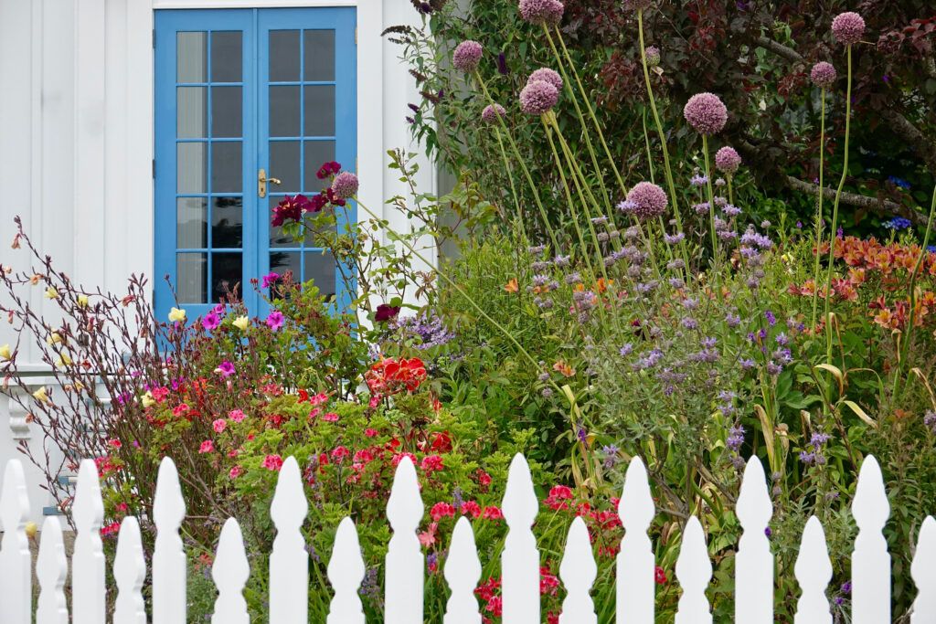 Picket Fence with spiked tops