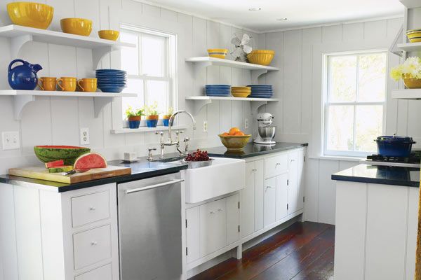 Safe Kitchen Design Tips for Cabinets, Counters, and Circulation