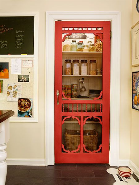 10 Genius Solutions for Organizing Food Storage Containers