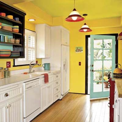 yellow accent wall in kitchen