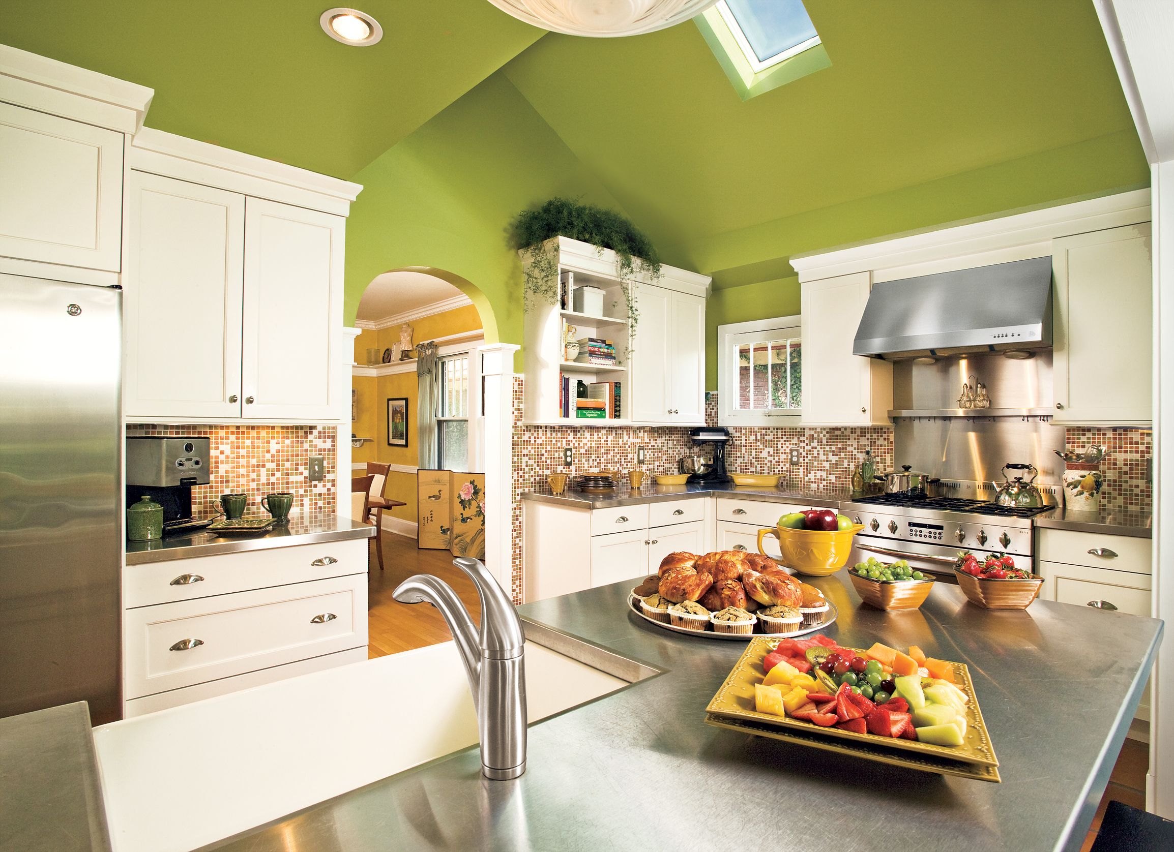 Editors Picks: Our Favorite Colorful Kitchens - This Old House