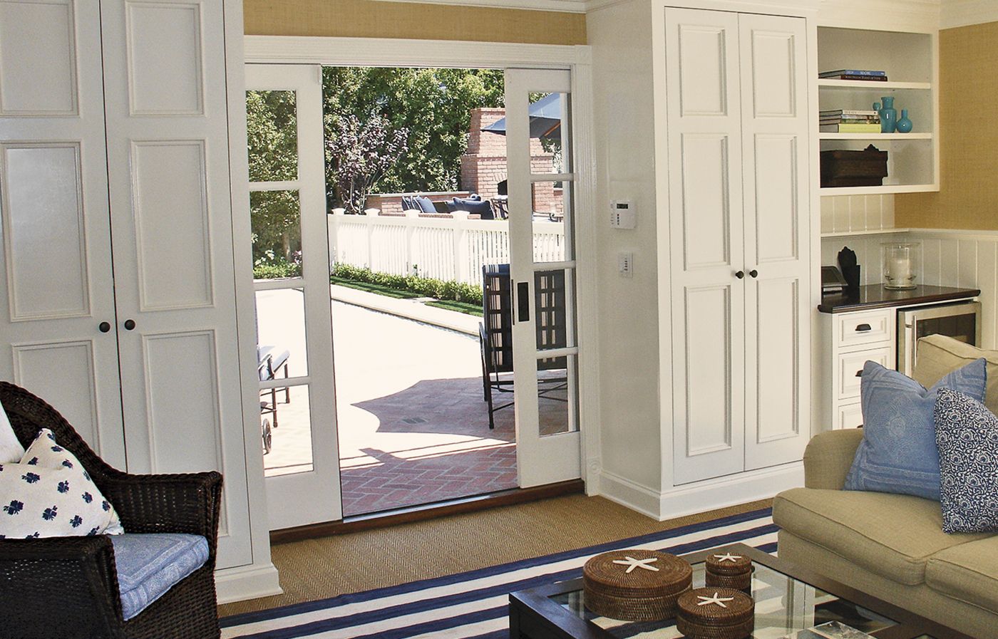 light pocket doors that can easily open and close to the patio 