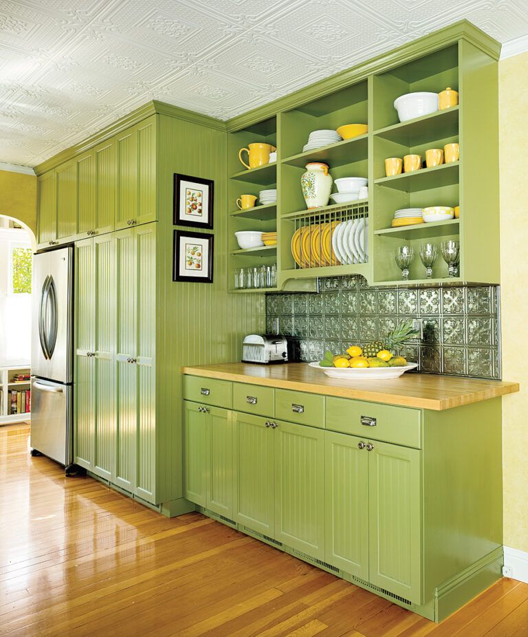 Editors Picks: Our Favorite Green Kitchens - This Old House