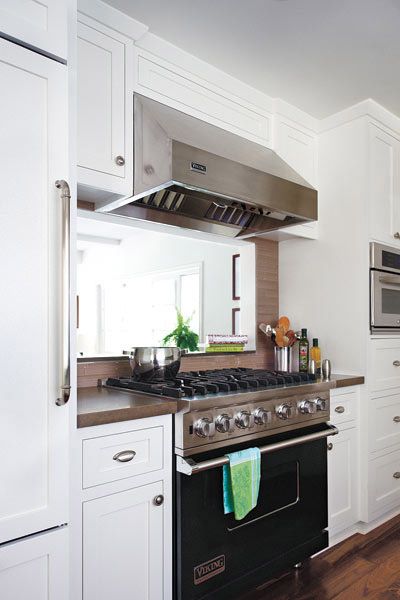 How to Choose the Best Wood Range Hood for Your Kitchen