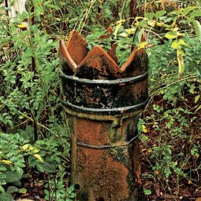 a chimney pot pedestal