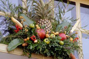 Find Inspiration in Holiday Decorations From Historic Houses - This Old ...