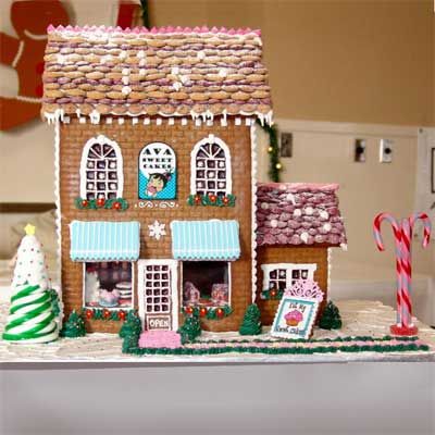 99 Amazing Gingerbread House Ideas - This Old House