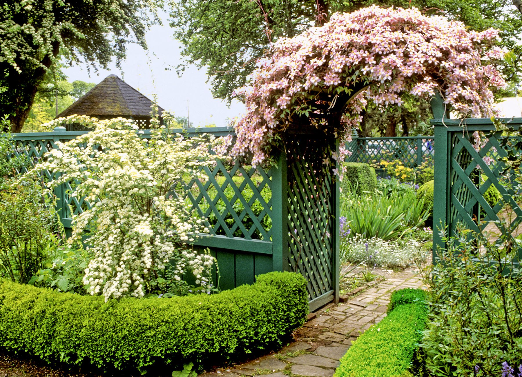 8 Essential Elements For Planning A Cottage Garden - This Old House