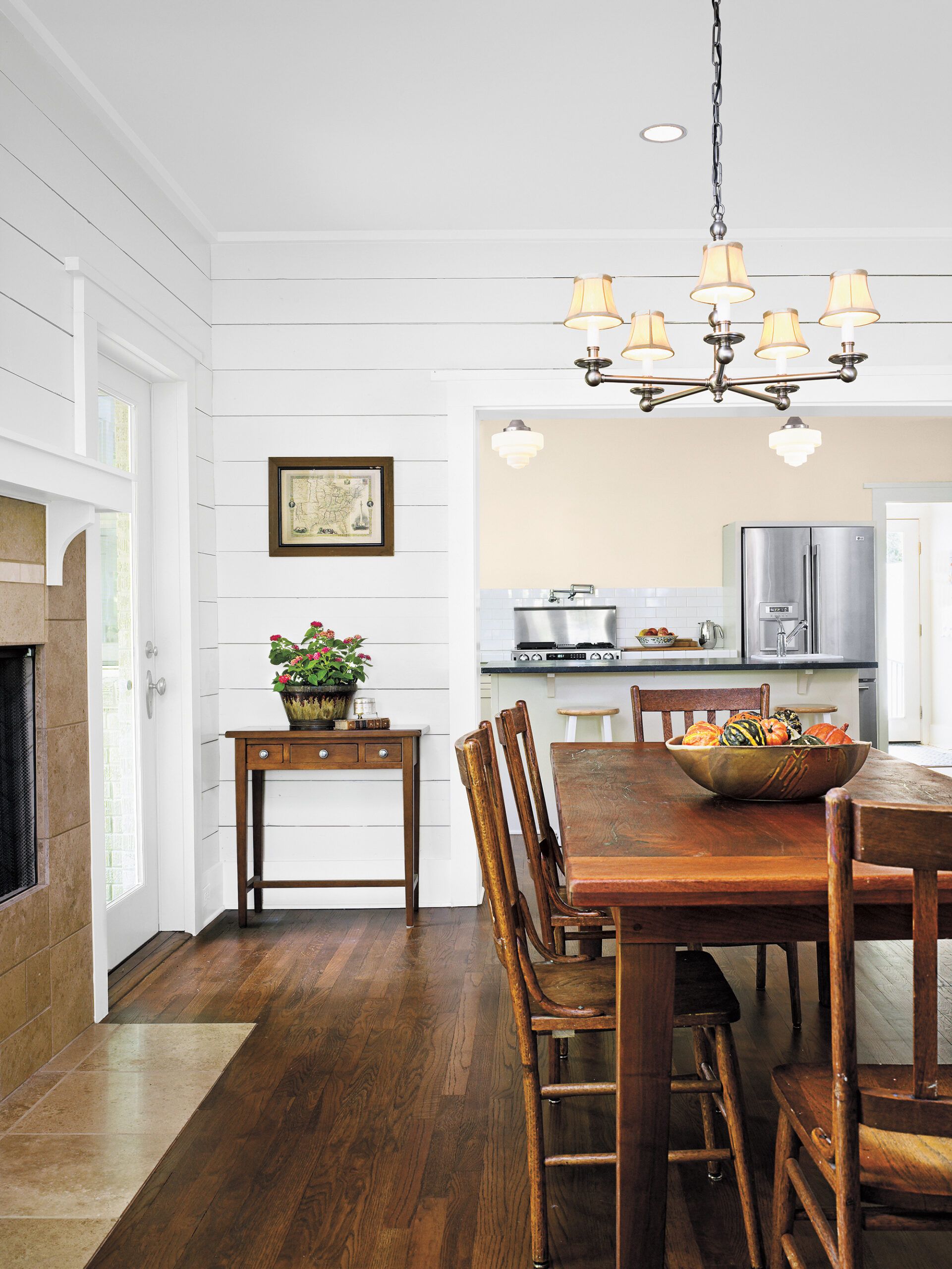 Rough Cut Horizontal Privacy Fence, Heart Pine Floors