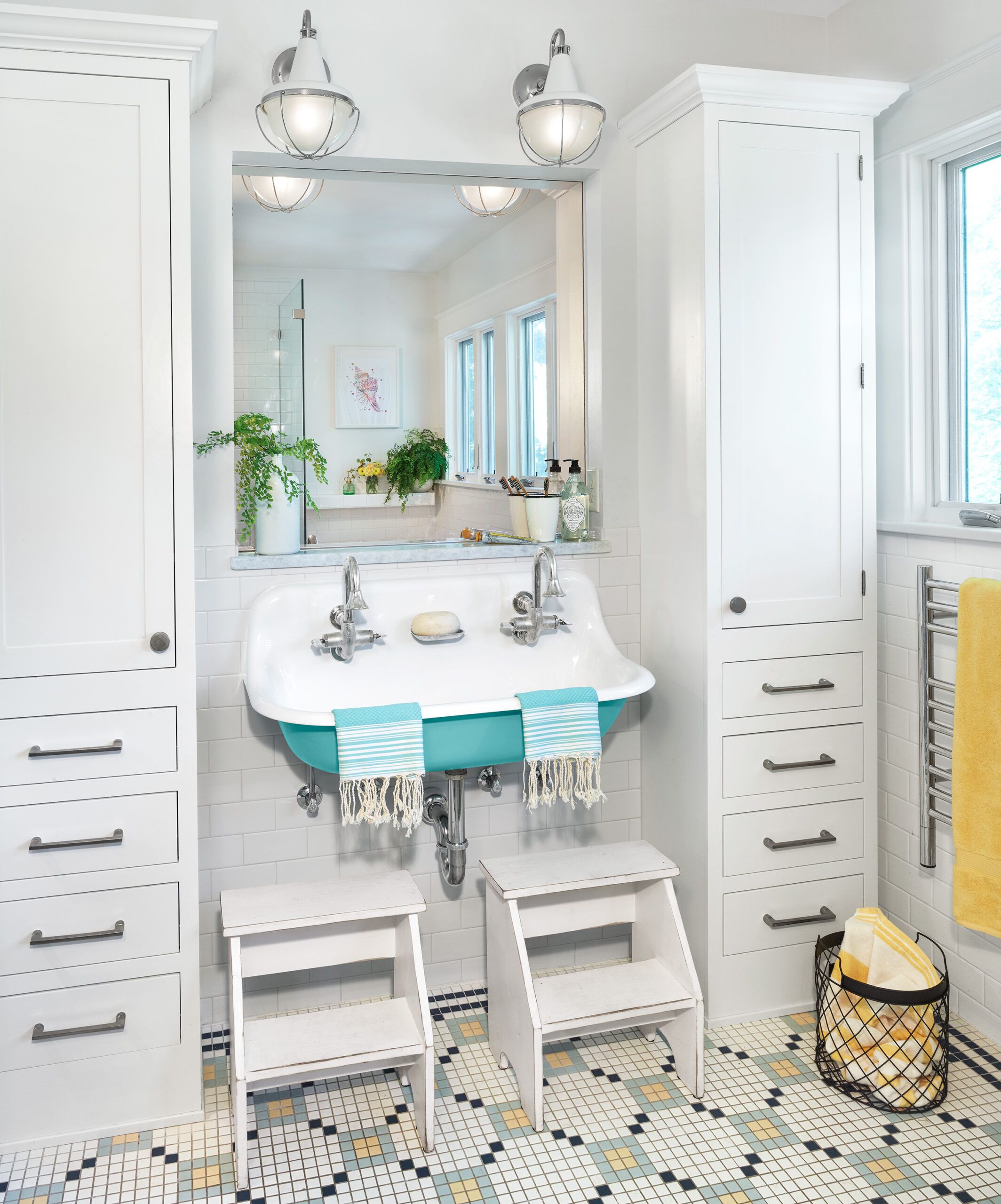 Kids' bathroom makeover - brighter and more storage - LIFE