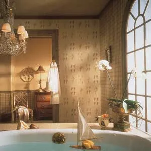 a room with a wallpapered ceiling.