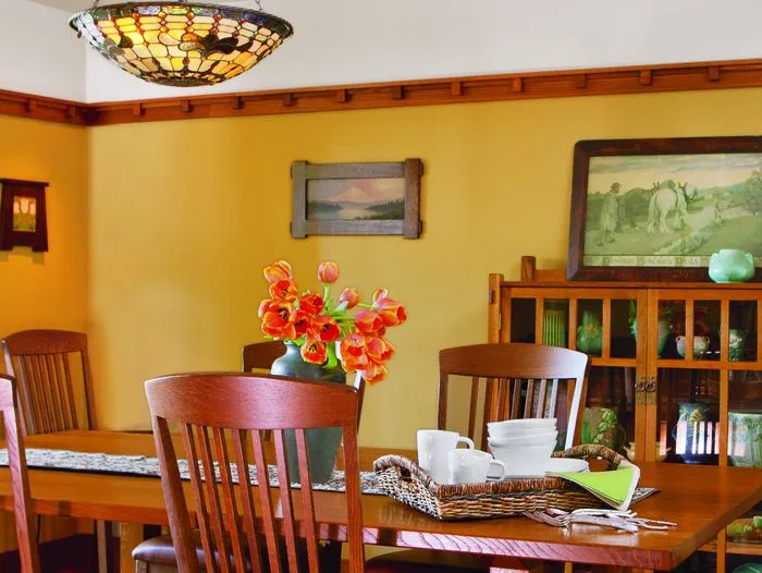 a craftsman style dining room