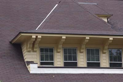 Flared gable dormer roof type