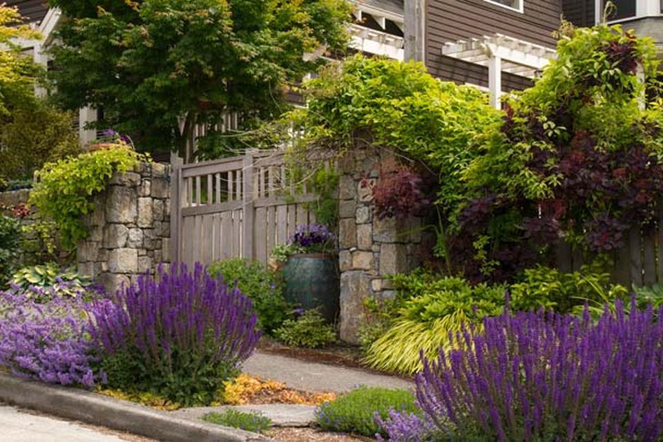 hellstrip_gardening_xl