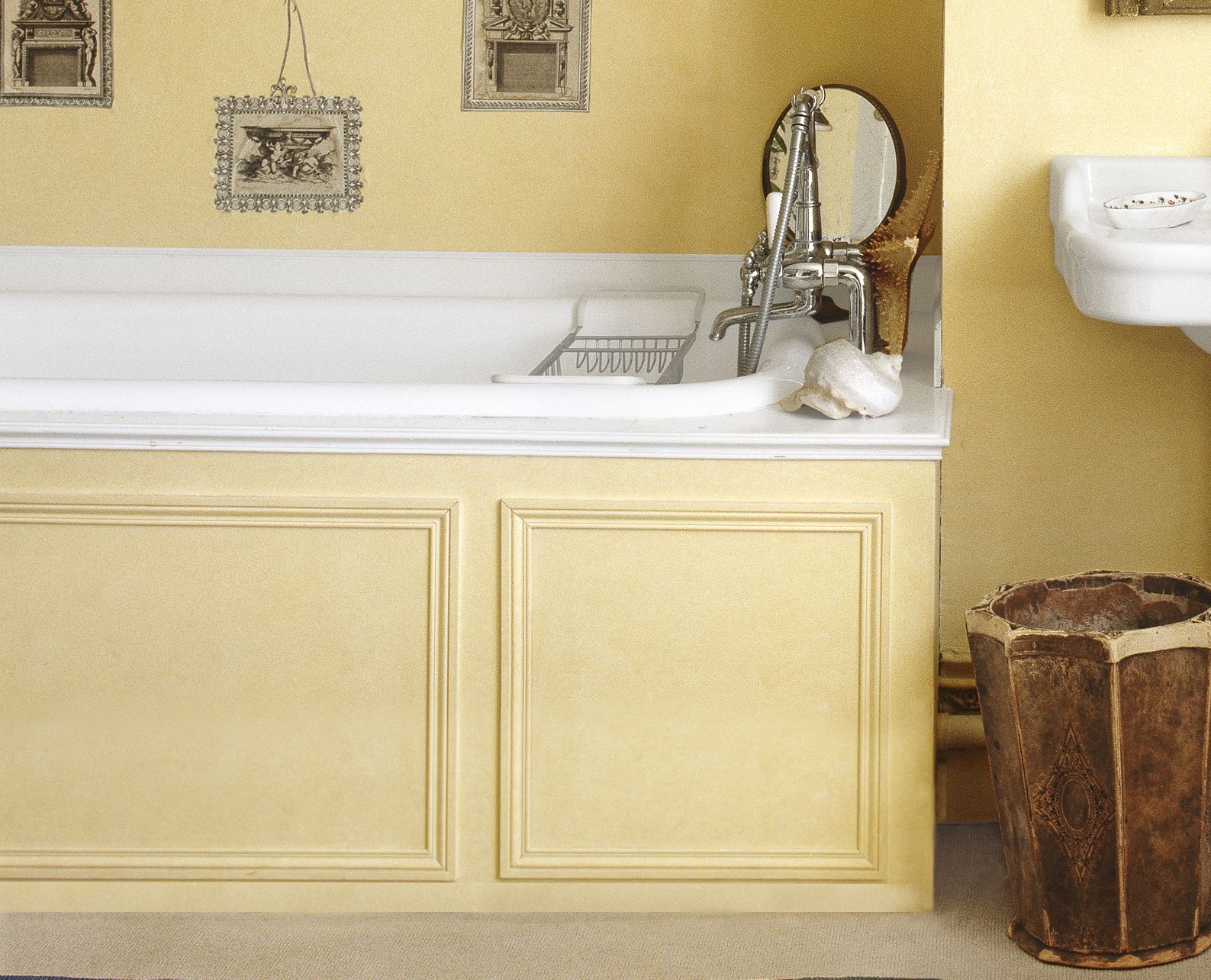 These Are the Most Popular Bathroom Paint Colors for 2019