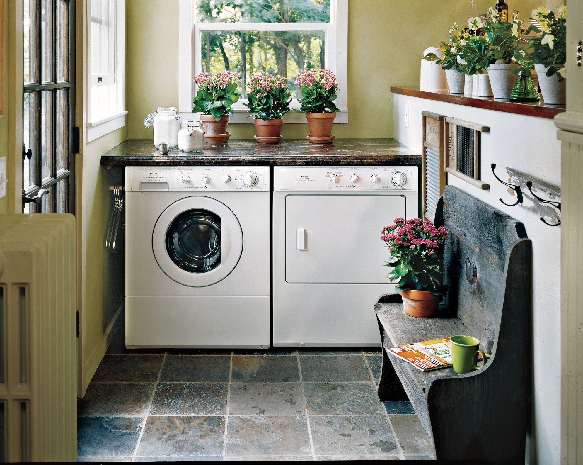 Triple-Duty Laundry Area