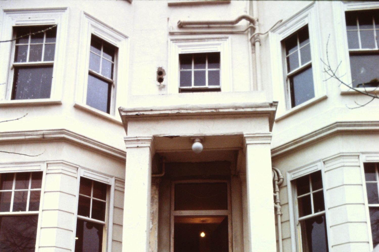 london_flat_front_crop