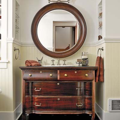 Old Fashioned Mahagony Bathroom Furniture Set by Town Square
