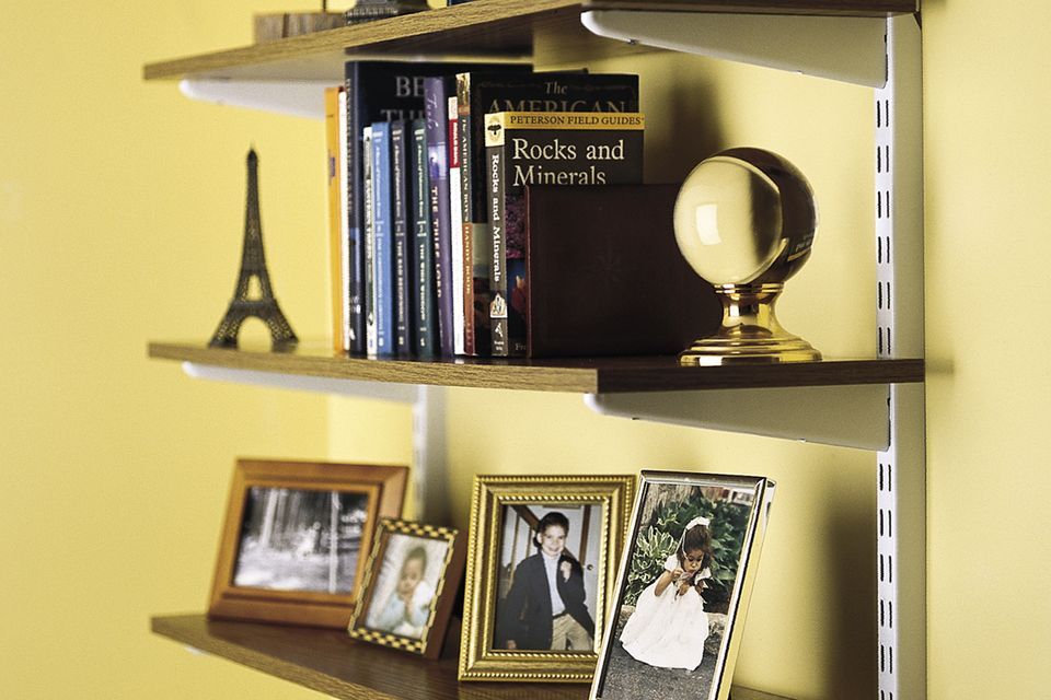 mounted_shelves_toutxl