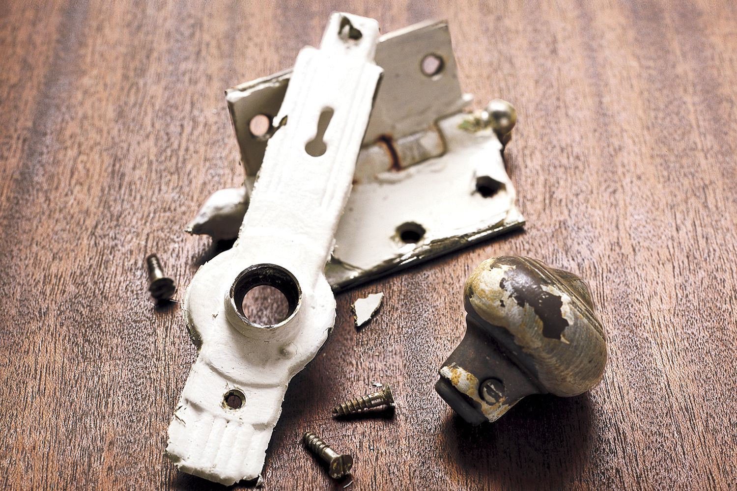 Painted hardware