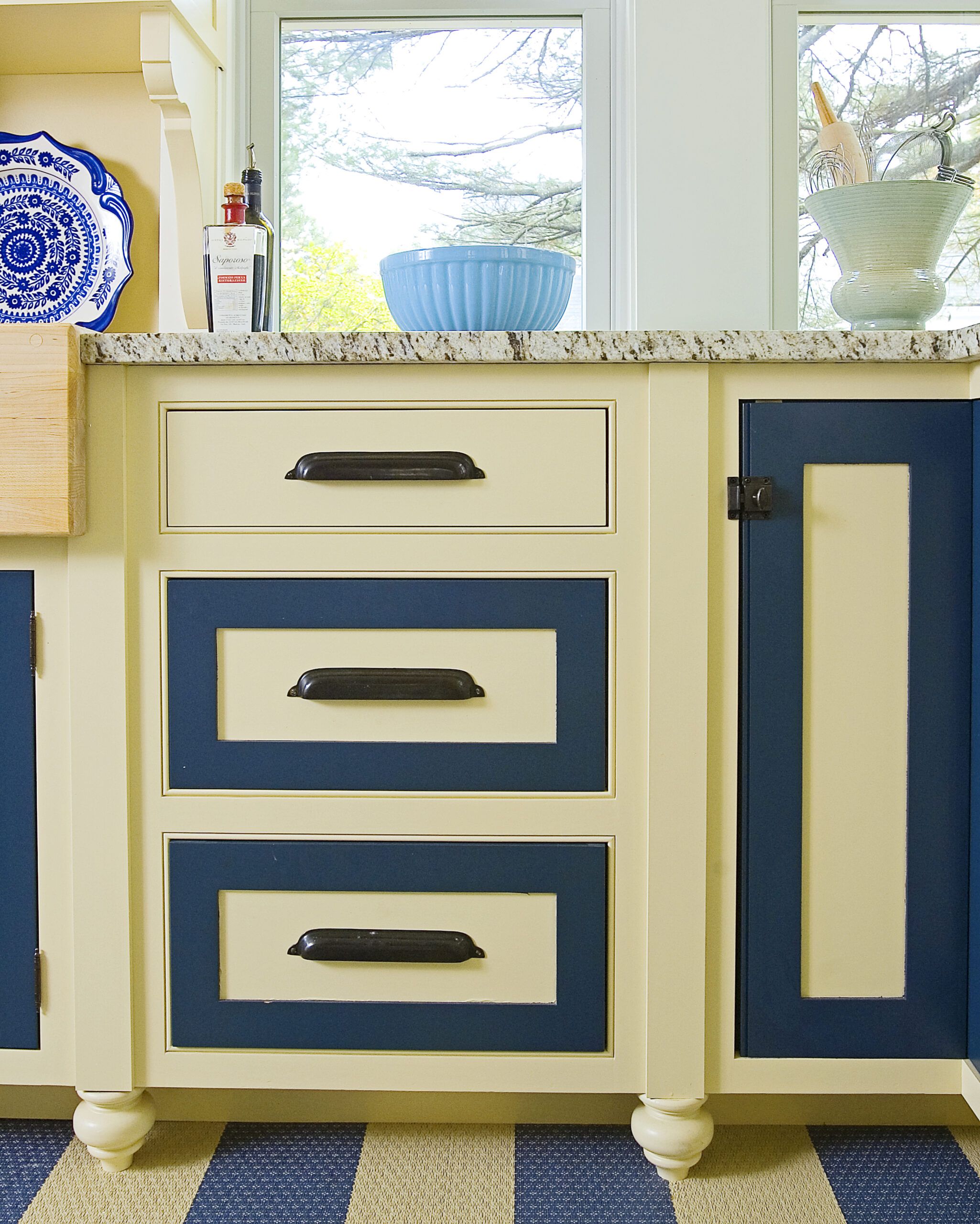 Yellow and blue kitchen cabinets 