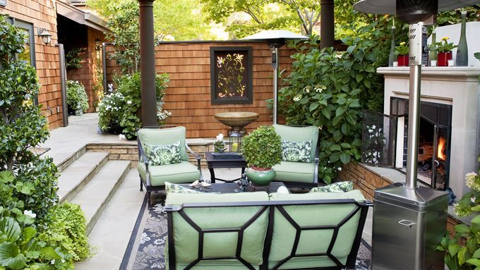 Functional and pleasant outdoor patio