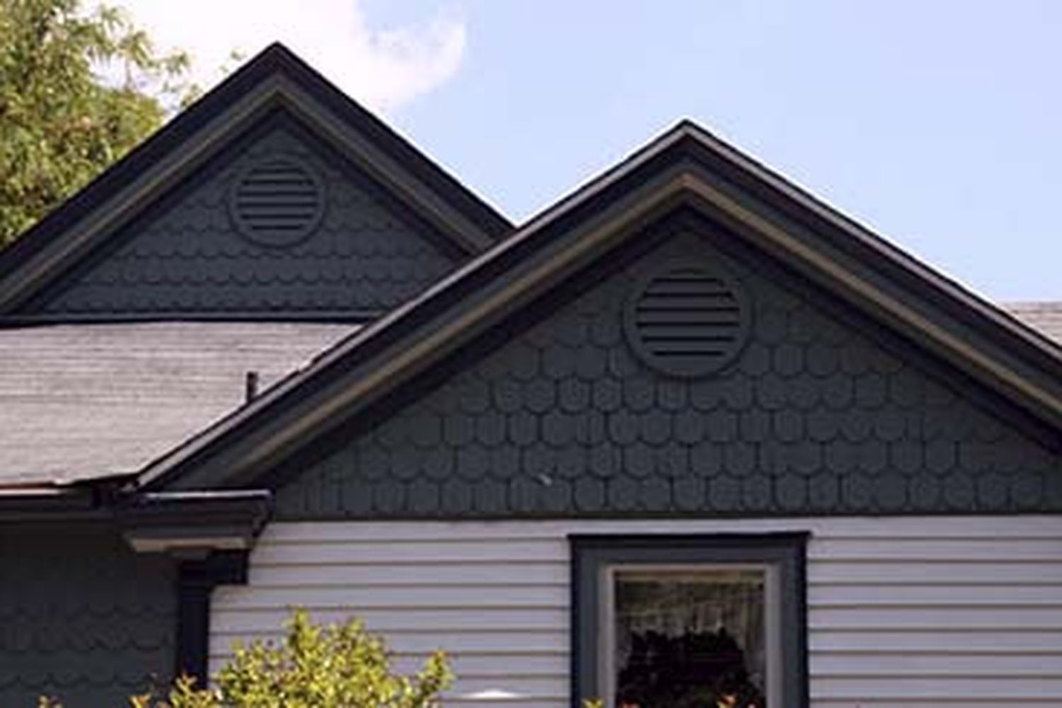 Photo of a residential house with sufficient attic ventilation