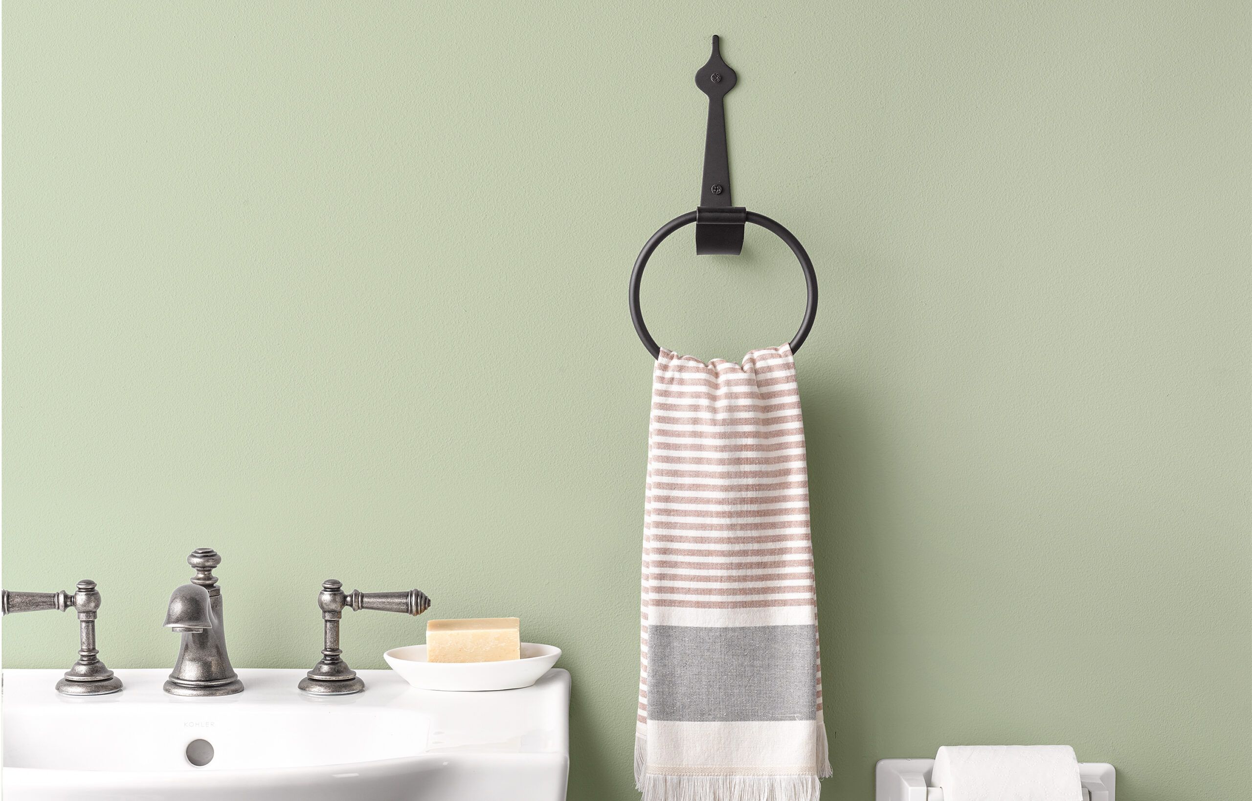 Small Hand Towel Holder Bathroom Vanity Countertop Decorative 2 Ring Metal  Stand | eBay