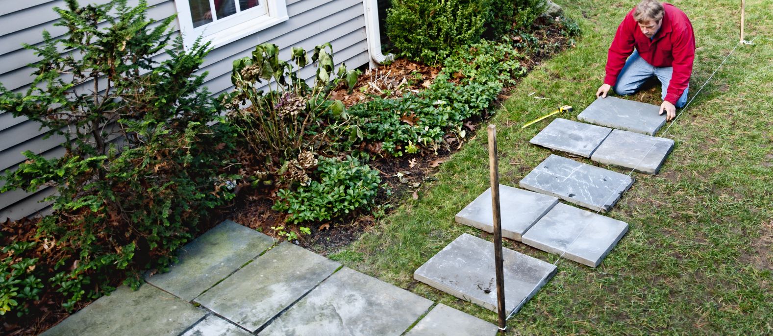 How to Lay a Stepping-Stone Path - This Old House