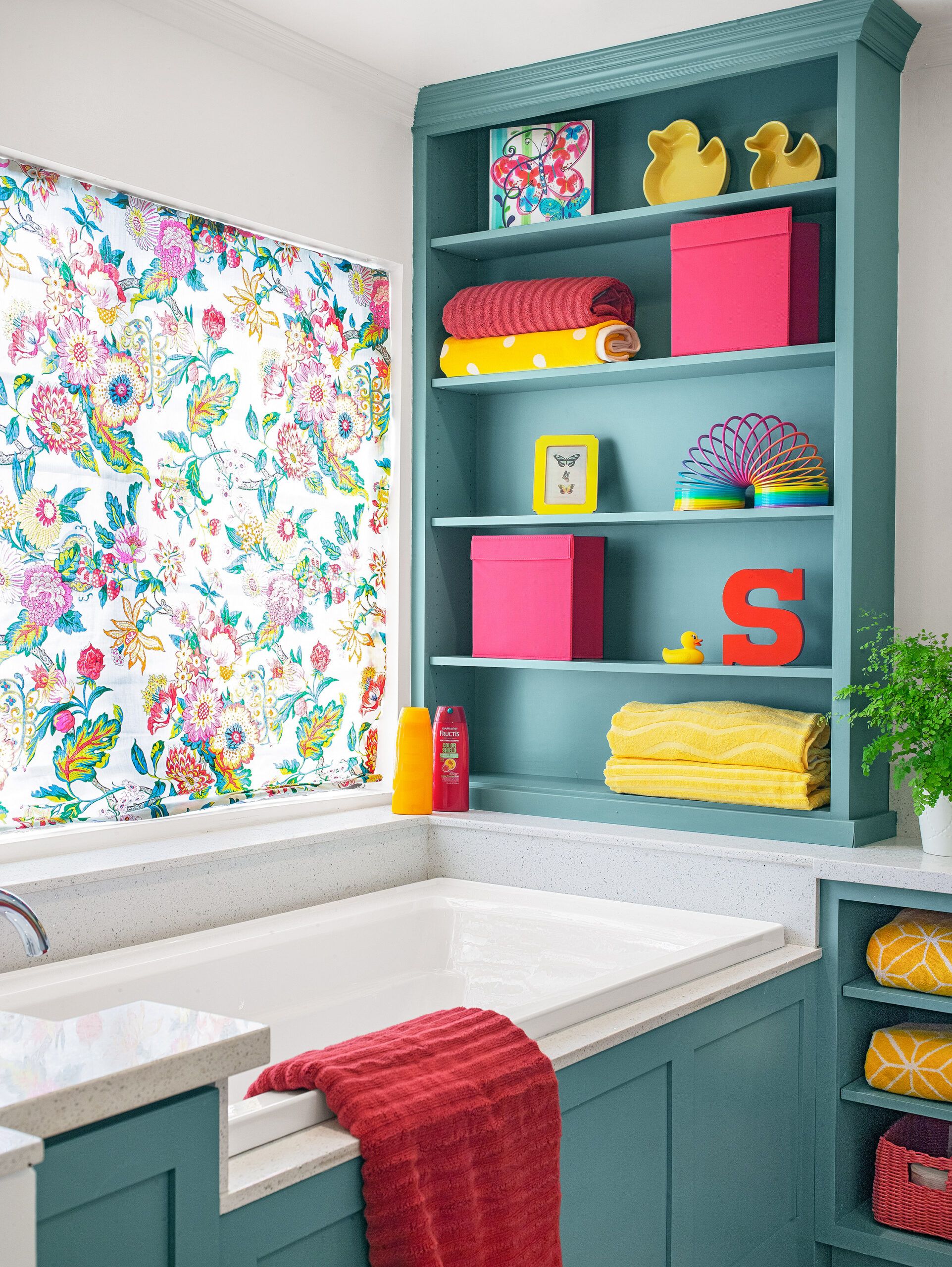 Stylish Organization Ideas for a Child's Bathroom