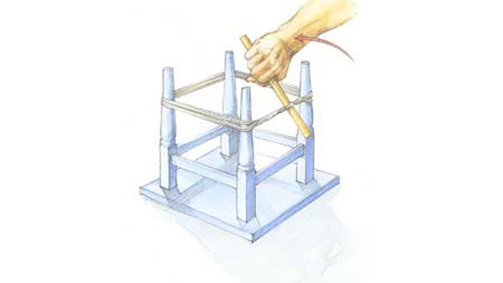 an illustration of how a tourniquet clamp is used