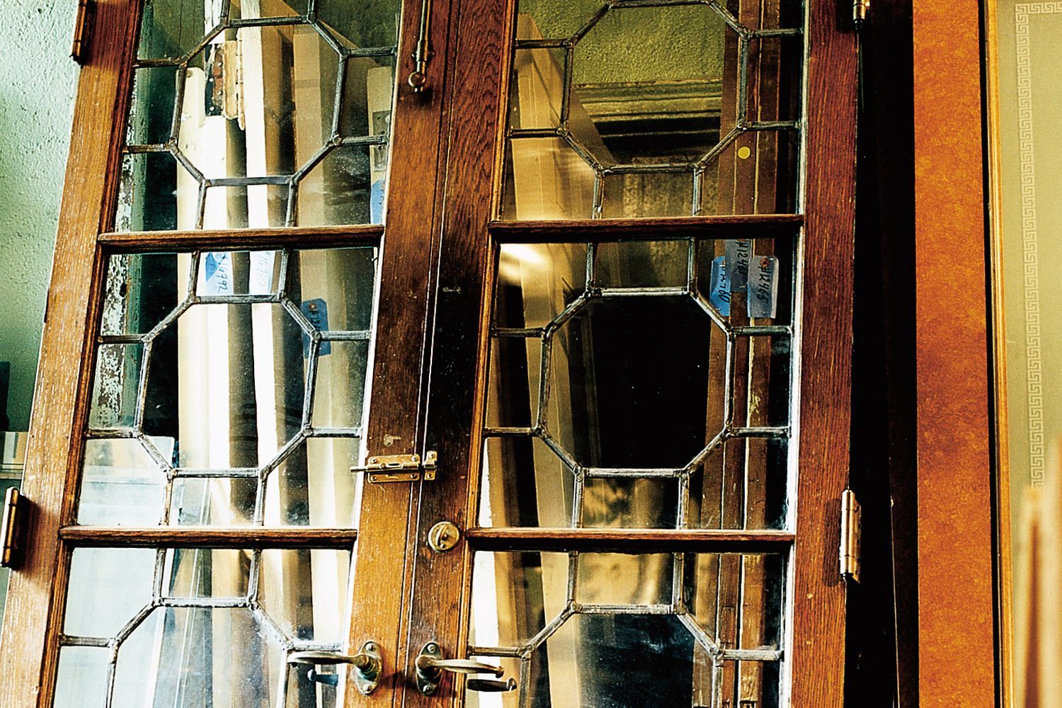 vintage_french_doors_x