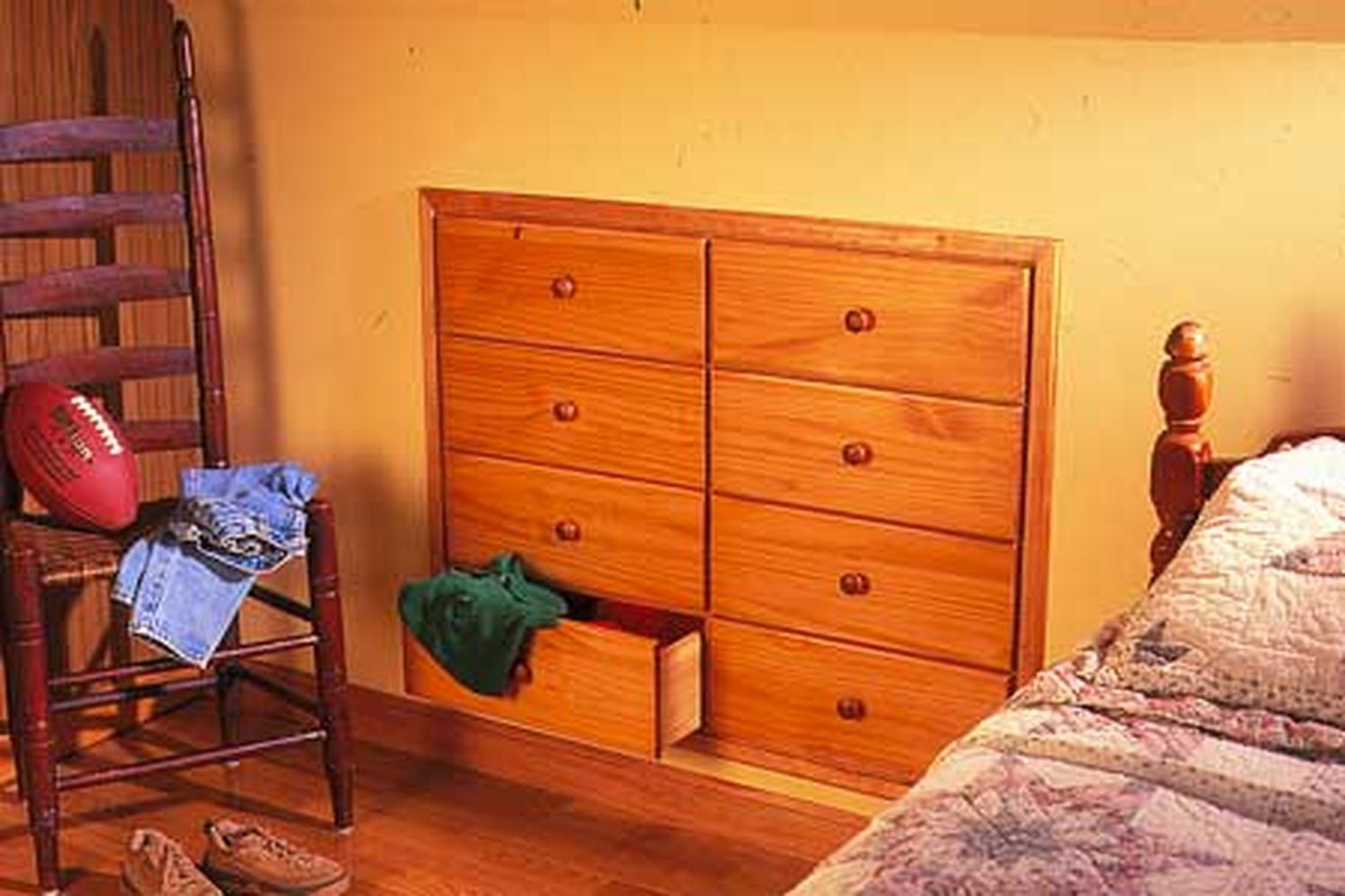 wall_storage_x