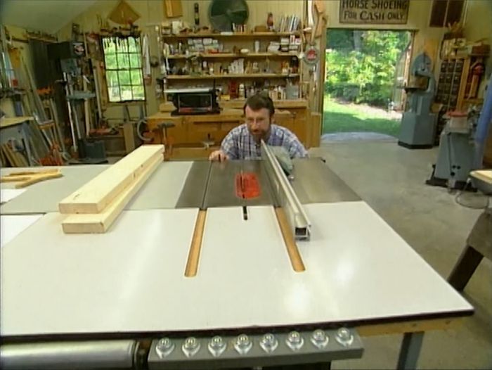 1108_table_saw_station