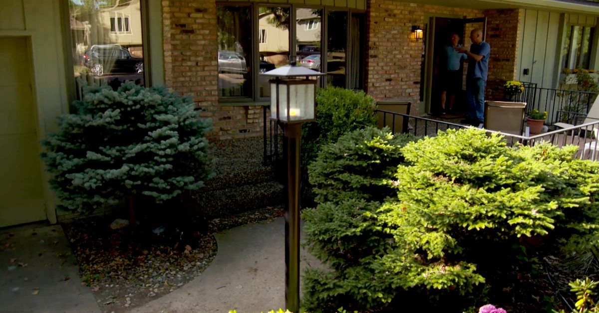 caron_post_light