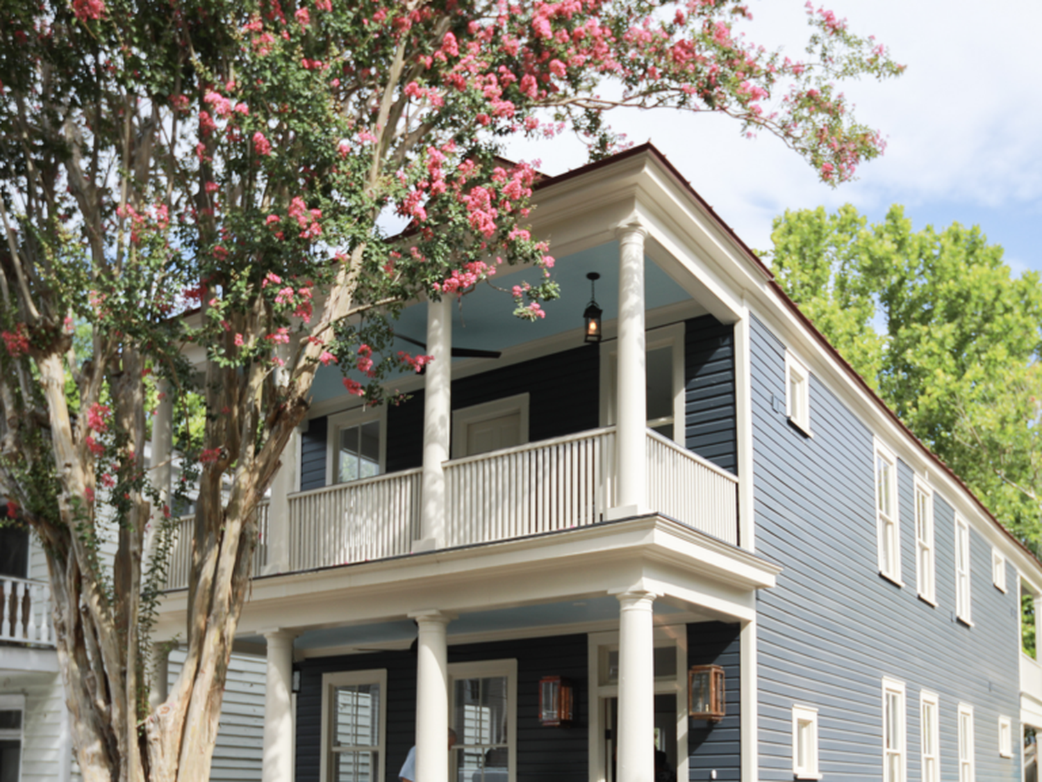 Blue Row House in Charleston on 18