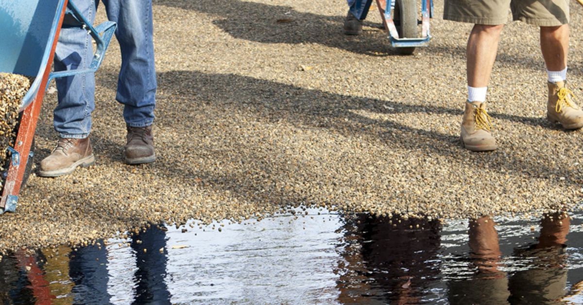 Low-maintenance driveway
