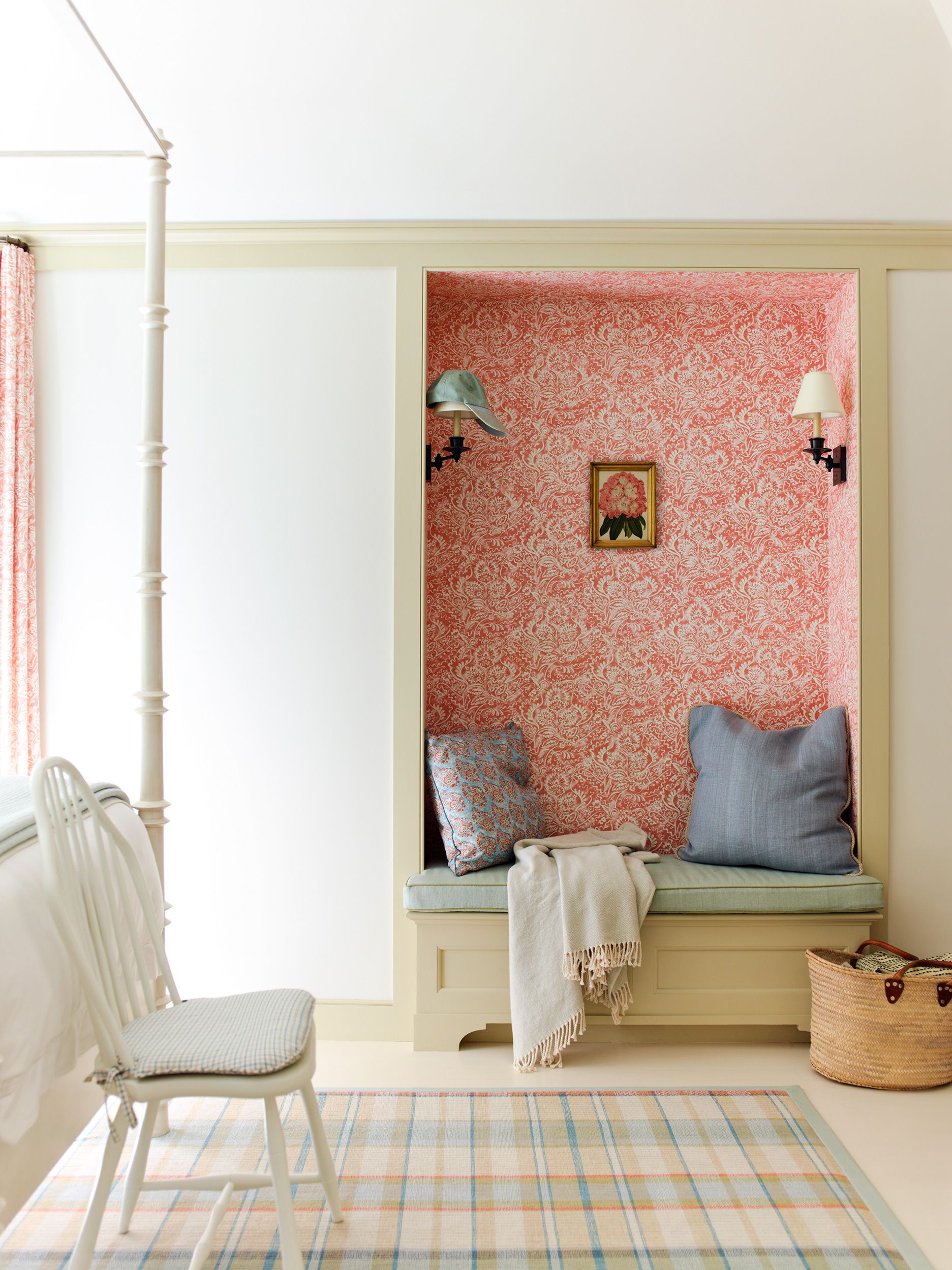 A bedroom recess reading nook.