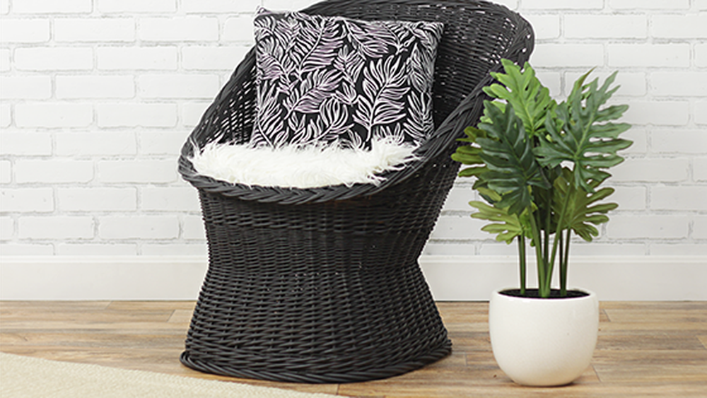 Rattan_Chair_Makeover_by_House_One_Tout_560x359