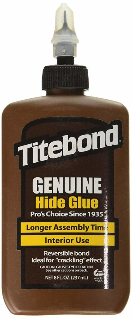 Color of Titebond 3 next to Elmer's WoodGlue Max on freshly
