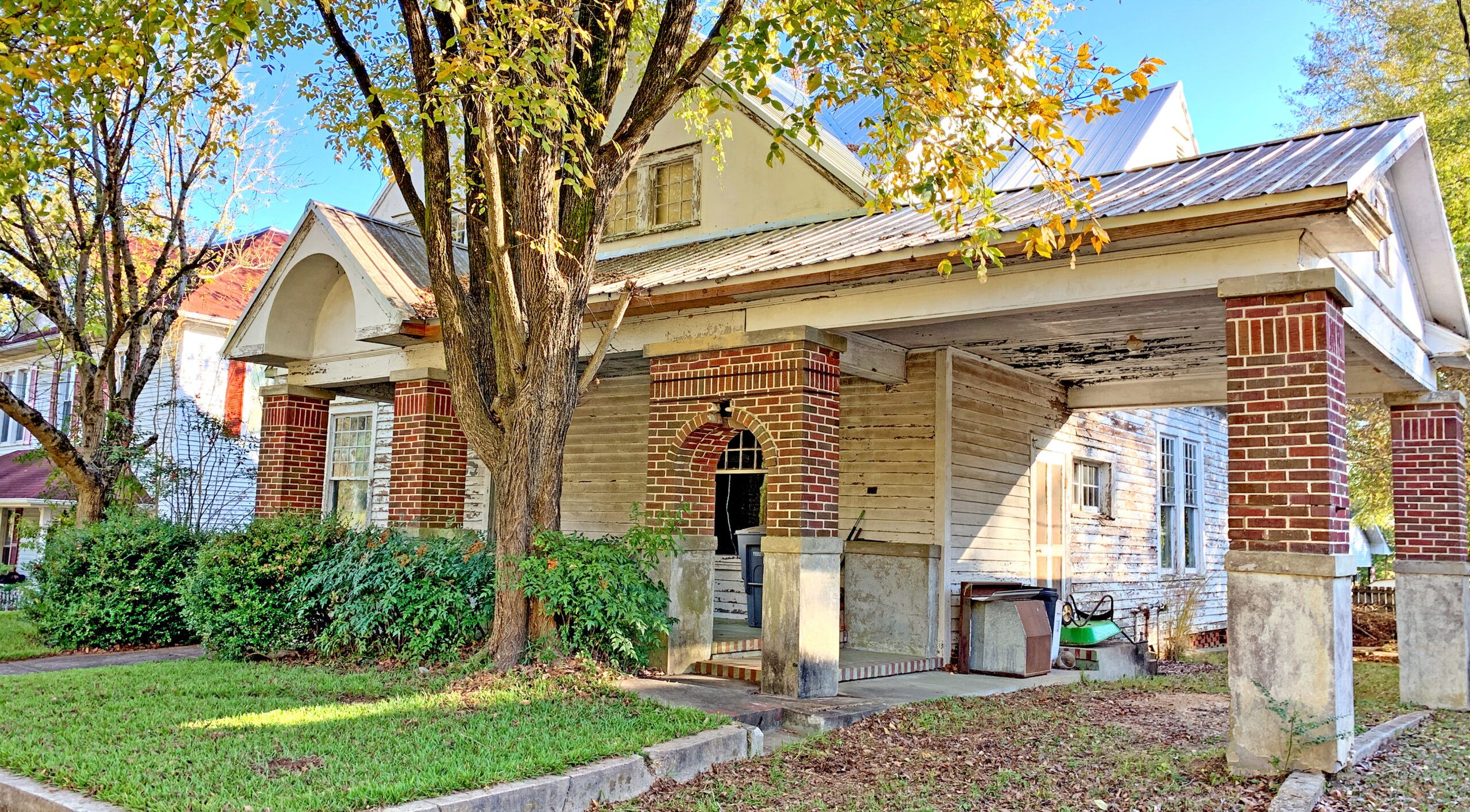 Save This Old House: Folk Victorian with Craftsman Features in