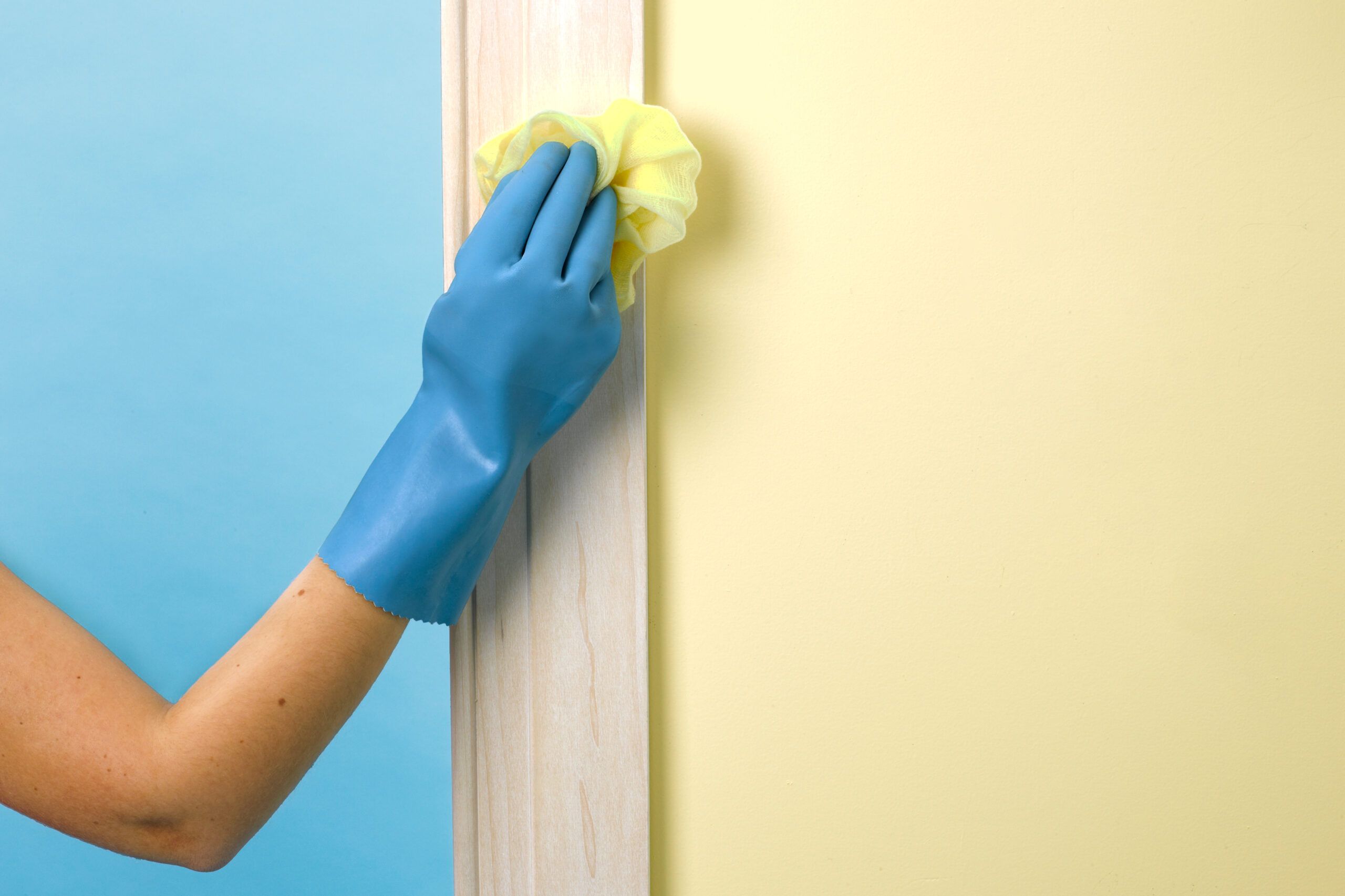 How To Remove Paint from Intricate Wood? – Using Wood Paint Stripper - WSI  Industries, LLC.