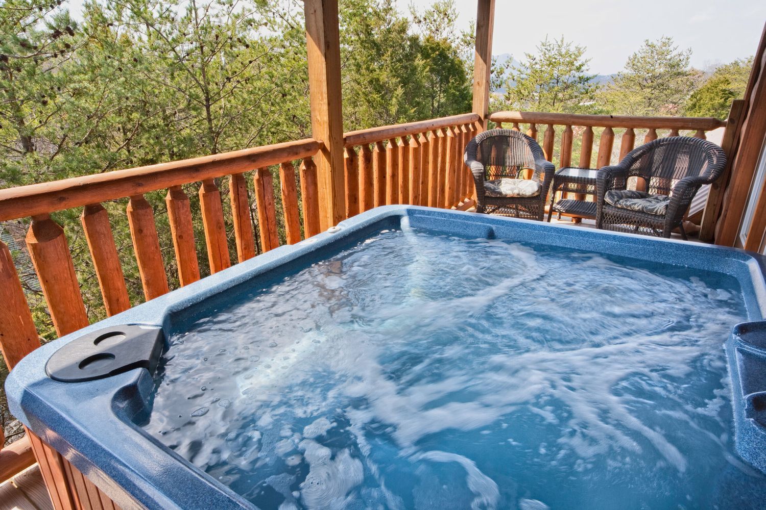 Hot tub that needs to be drained.