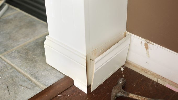 How_to_Remove_Baseboards___IMAGE