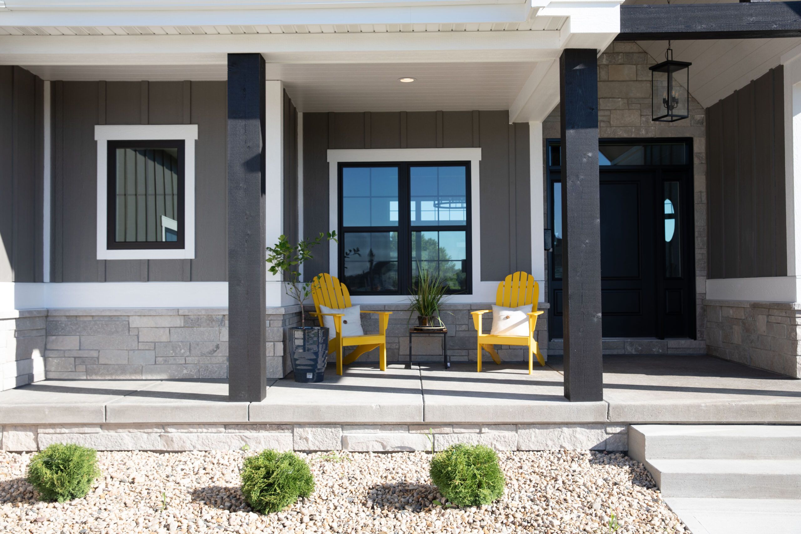 A house with stone face siding.