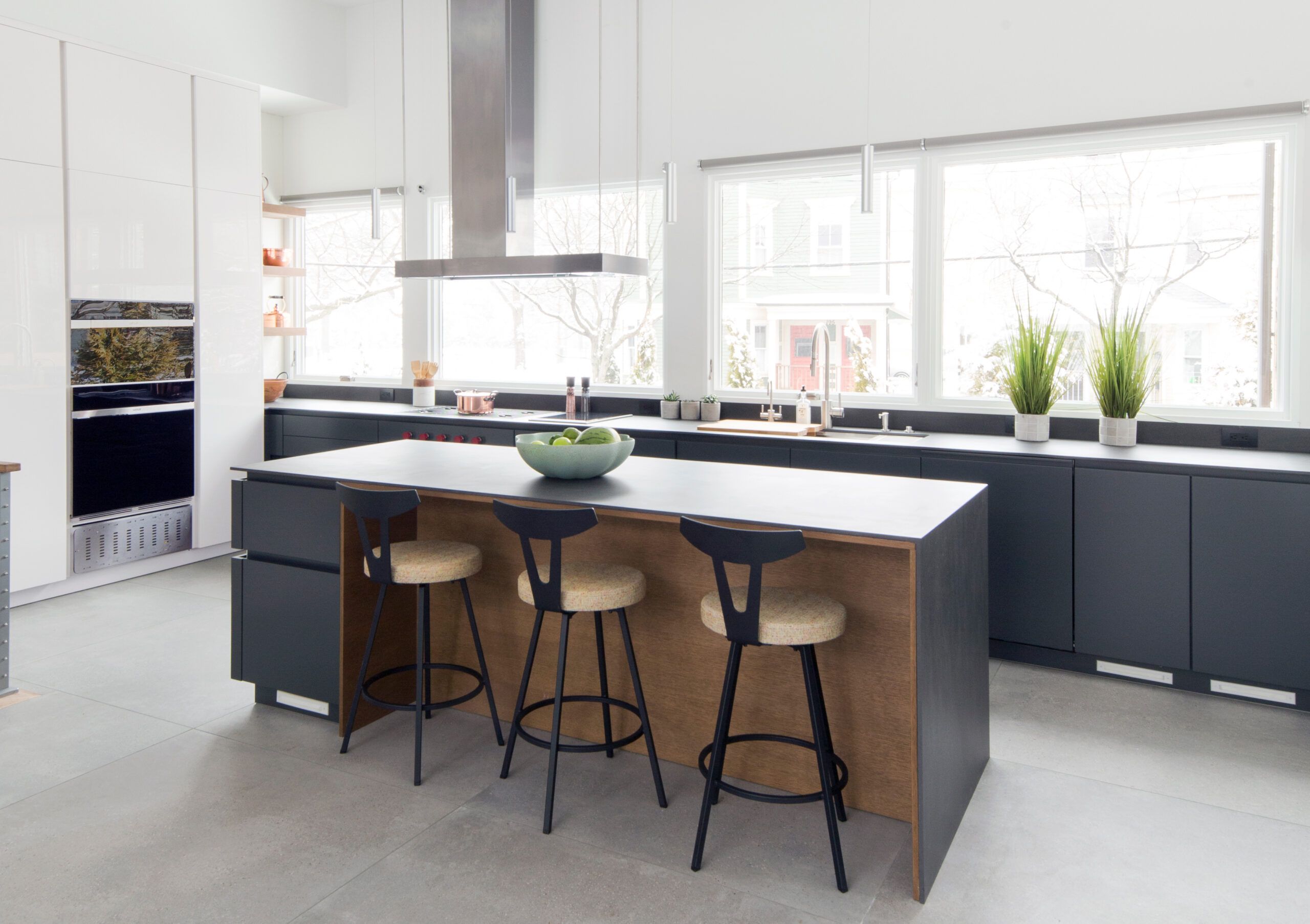 17 Smart Kitchen Counter Décor Ideas That Are Pretty and Practical