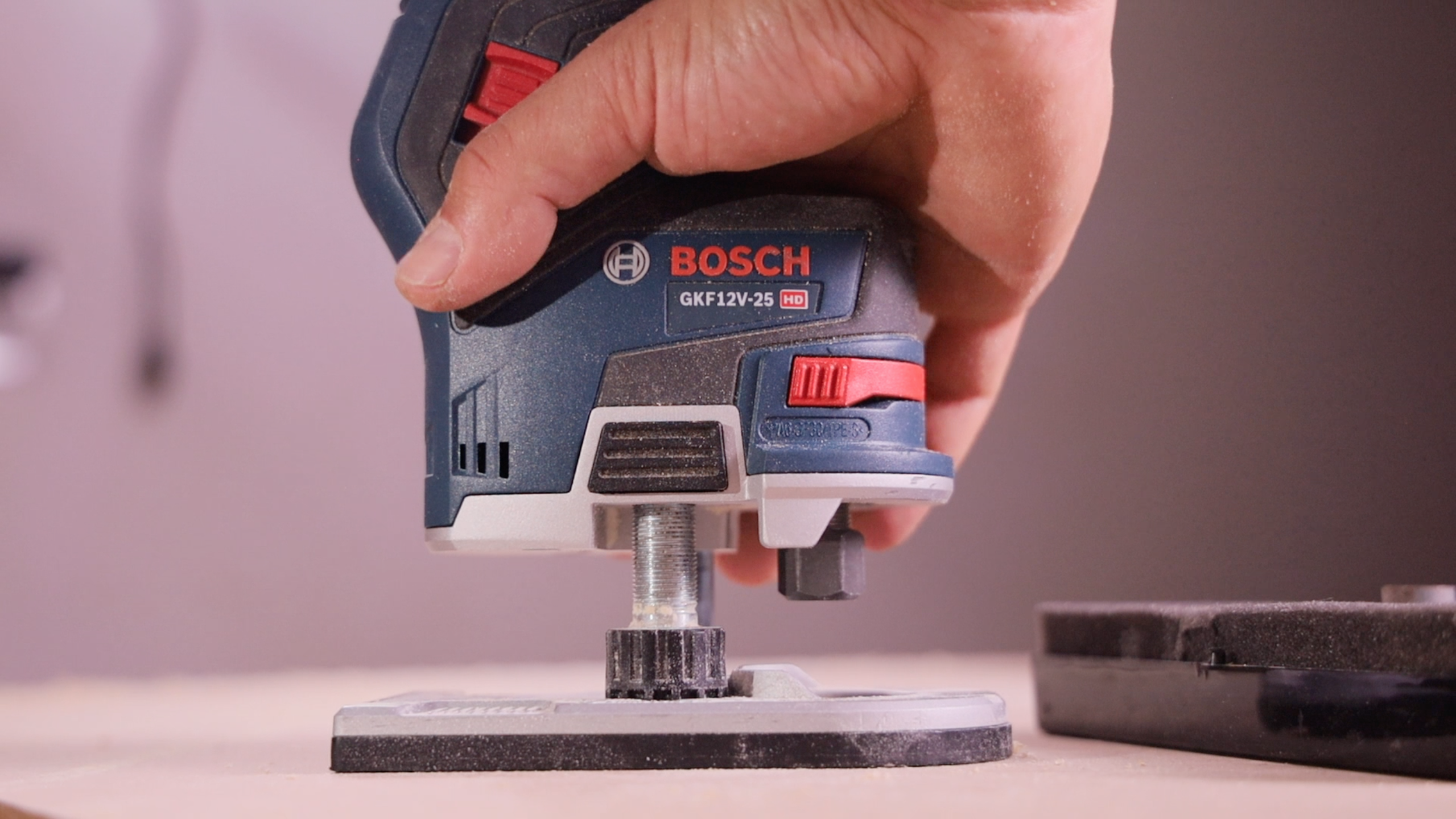 Bosch 12V Max EC Brushless Palm Edge Router (Bare Tool) GKF12V-25N 