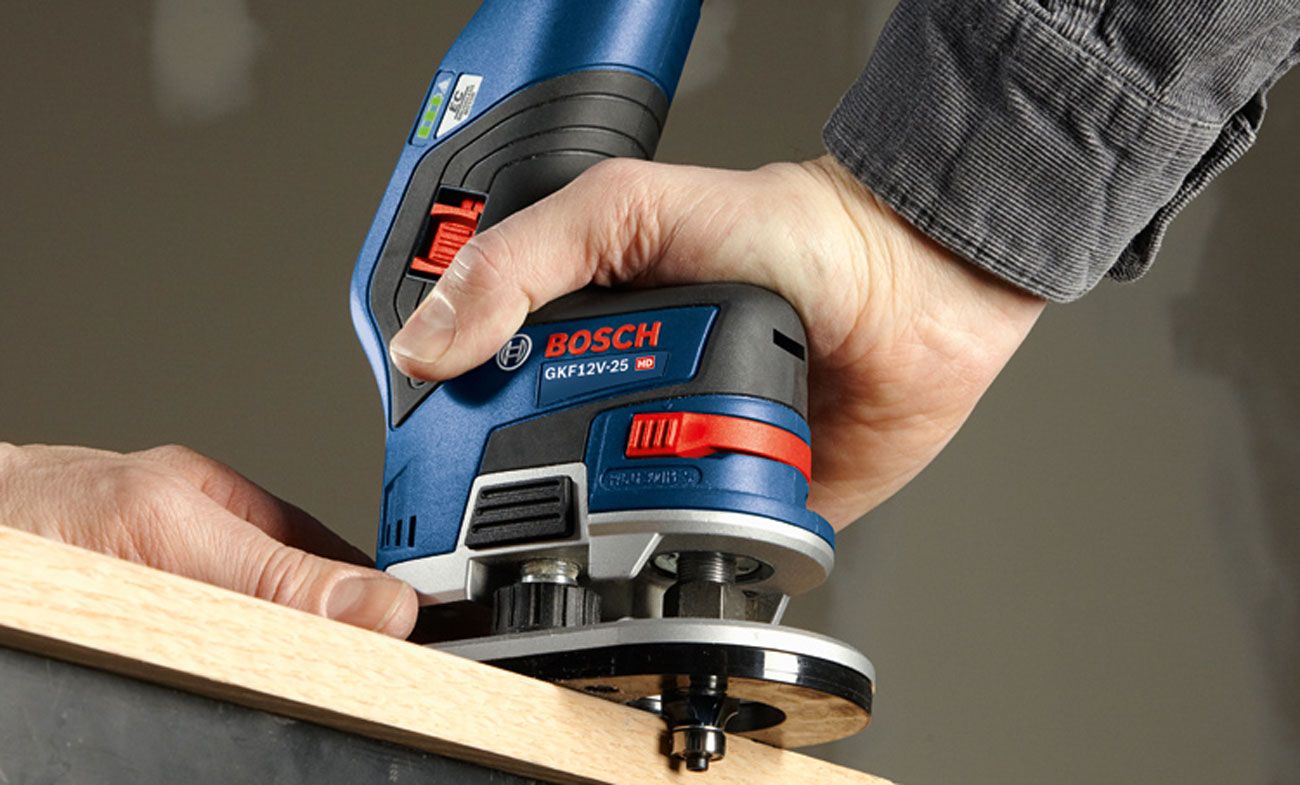 Bosch Compact Cordless Router Review